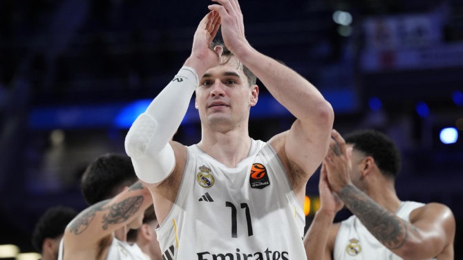 El Real Madrid elimina al Valencia Basket y se cita con el Olympiacos en la final de la Euroliga