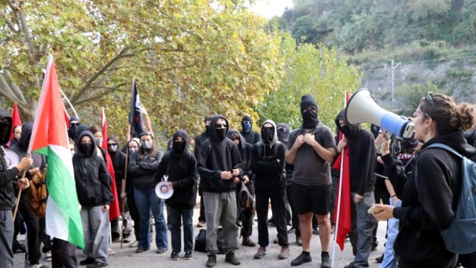 Investigan el uso de gas pimienta en una protesta propalestina en el Baxi Manresa - Hapoel