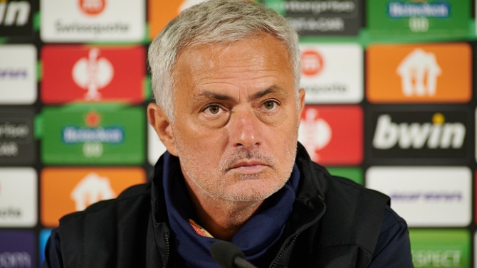 Mourinho confirma la celebración de conversaciones entre su agente y Florentino Pérez