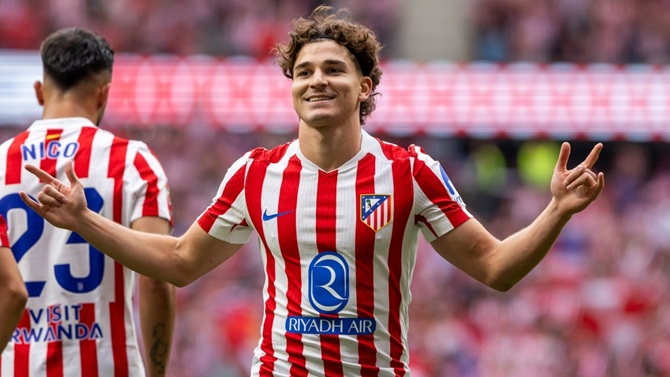 El Atleti niega haber recibido oferta del Barça por Julián Álvarez y si llega no la valorará