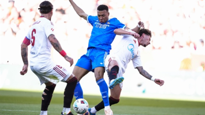 El CTA ve falta de Mbappé en el gol al Sevilla, pero no lo considera 