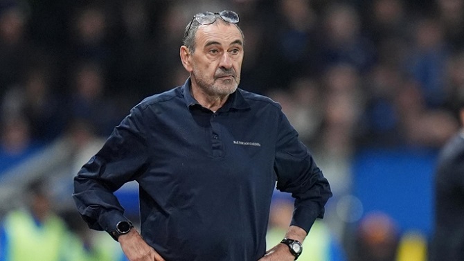 El Lazio rescinde el contrato de su entrenador Maurizio Sarri