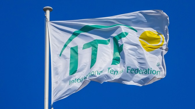 La Federación Internacional de Tenis mantiene el veto a los 'equipos' rusos y bielorrusos
