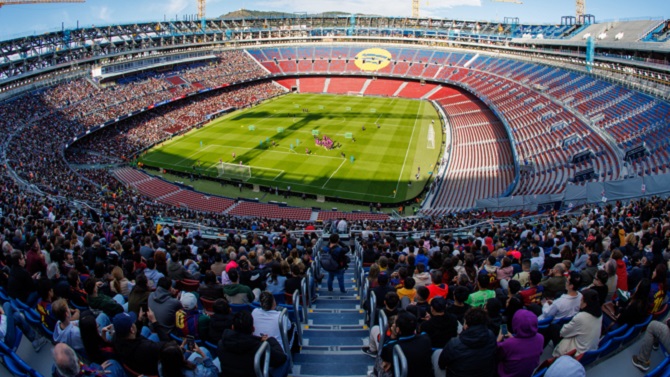Los Mossos identifican a 45 personas vinculadas a la reventa de entradas para el Clásico