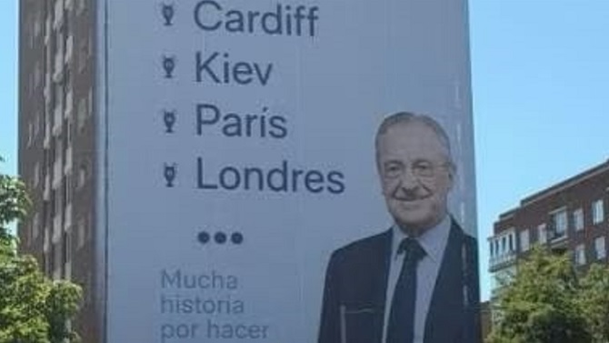 Florentino despliega una lona cerca del Bernabéu: