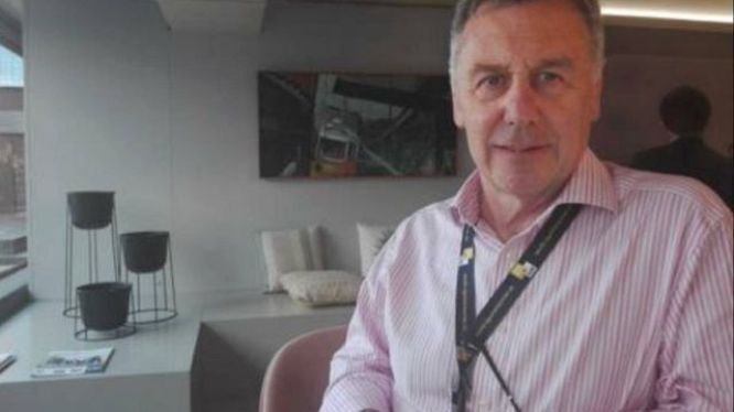 El presidente del Dux Internacional, Stephen Newman