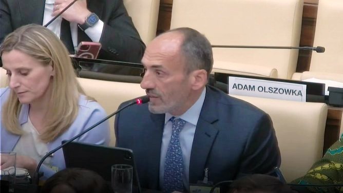 F. @sebceria F. @sebceria