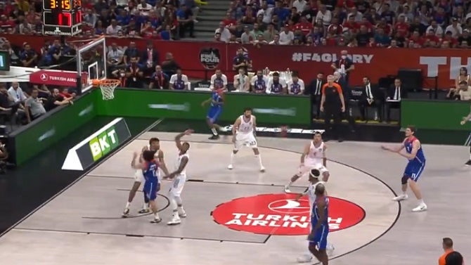 F: @EuroLeague F: @EuroLeague