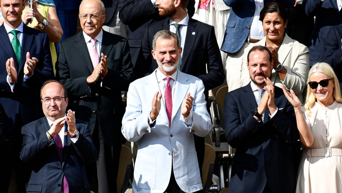 Imagen de archivo. El Rey con el ministro Iceta / F. Shutterstock