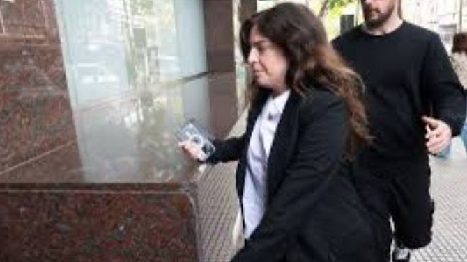 Dos acusados por la muerte de Maradona y una de sus hijas declararán en el juicio