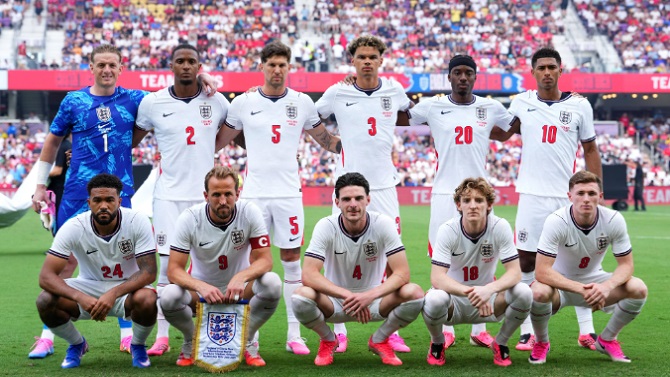 La policía recupera gran parte del material robado a la selección inglesa en el Mundial