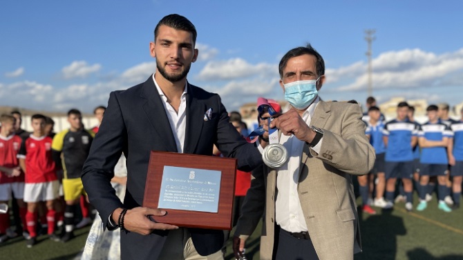 El Ayuntamiento de Murcia cambiará el nombre del campo de Rafa Mir si se confirma la condena
