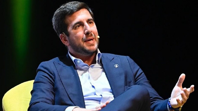 Riquelme anuncia a Fernando Hierro como director de la cantera del Real Madrid si gana las elecciones