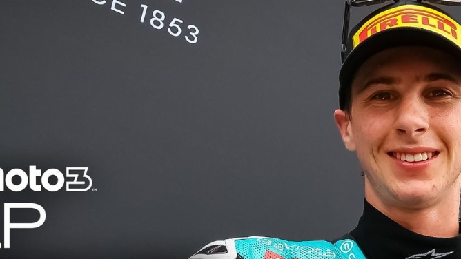 Gran victoria del español Máximo Quiles en Países Bajos, cada vez más líder en Moto3