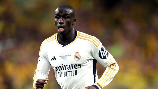 El explicable misterio con el contrato de Mendy en el Real Madrid