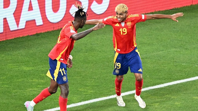 A España le vale el empate contra Uruguay para clasificarse a dieciseisavos, pero si pierde...