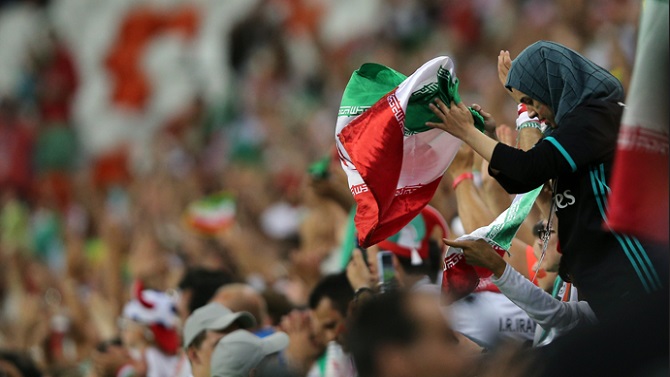 La Justicia de EEUU avala el veto de la FIFA a la bandera monárquica iraní en el Mundial
