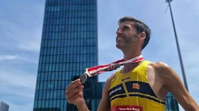 Marc Toda, el atleta catalán que sube las escaleras de rascacielos de todo el mundo