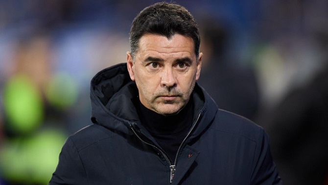 El español Míchel Sánchez firma como entrenador del Ajax de Ámsterdam hasta junio de 2028