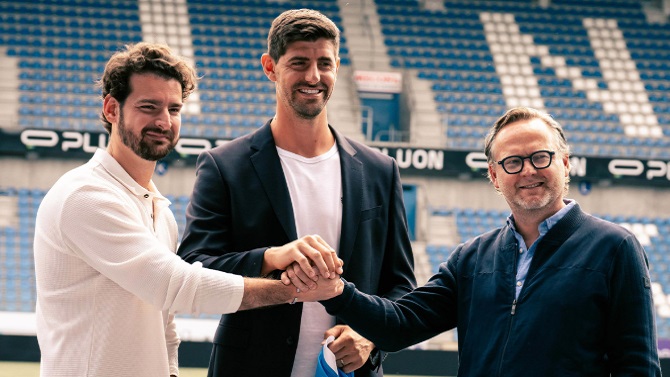 Courtois regresa al Genk, club donde inició su carrera deportiva, en calidad de accionista