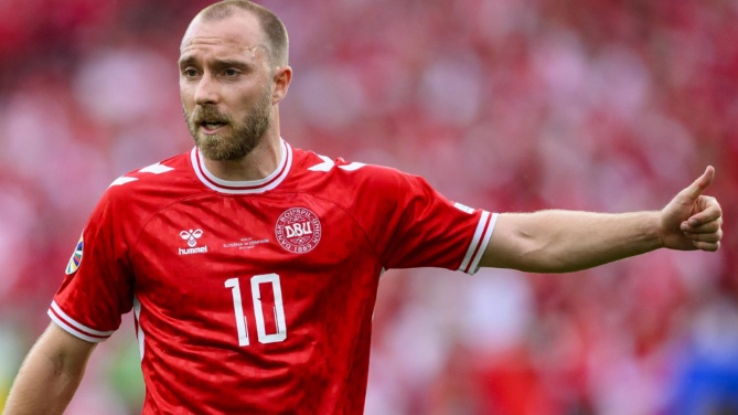 El danés Christian Eriksen vuelve a desplomarse en el partido amistoso Dinamarca - Ucrania