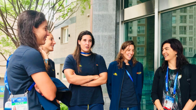 Rienda ha visitado a los mundialistas espa&ntilde;oles en Gwangju (RFEN)