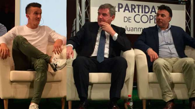 Vizcaíno en el centro; Pina, a la derecha // cope.es Vizcaíno en el centro; Pina, a la derecha // cope.es