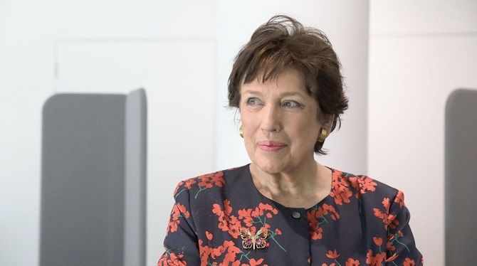 F: Le Parisien F: Le Parisien