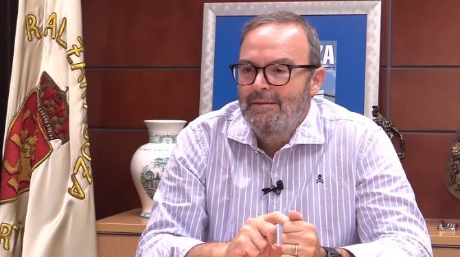 El consejero delegado del Real Zaragoza, Fernando S&aacute;inz de Varanda