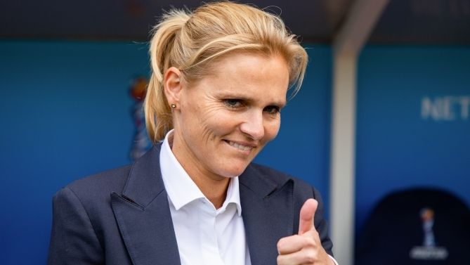 F. Shutterstock F. Shutterstock