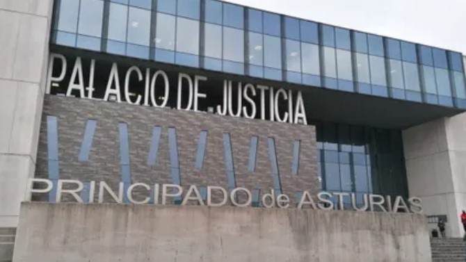 F: La Voz de Asturias