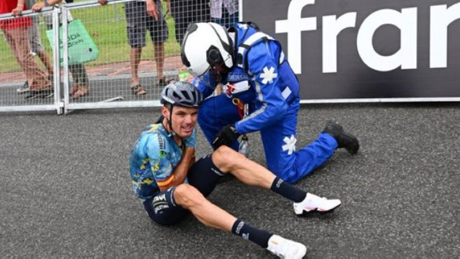 F: Foto extra&iacute;da de twitter - @Copedaleando -  @sprintcycling