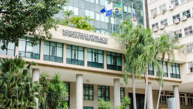 F: Wikipedia F: Wikipedia