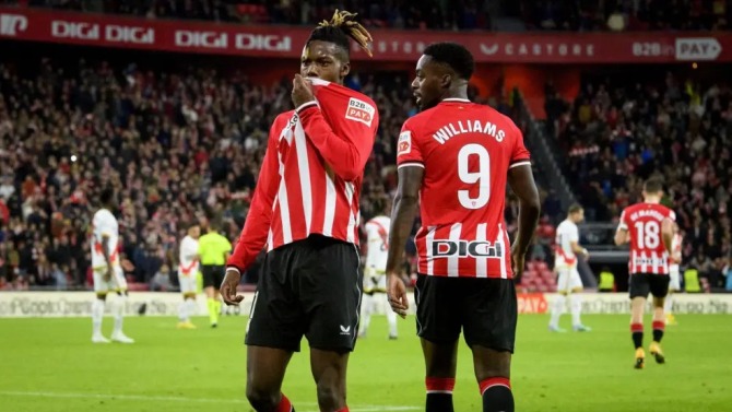 Nico e I&ntilde;aki Williams, en un partido con el Athletic / ATHLETIC CLUB DE BILBAO