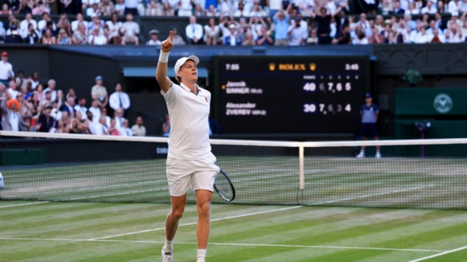 Sinner vence en un competido partido a Alexander Zverev y retiene el título de Wimbledon