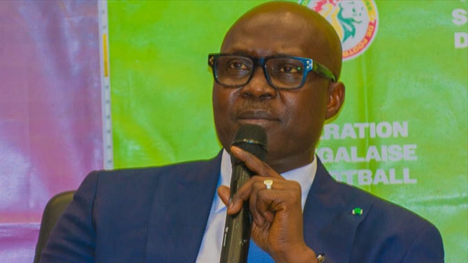 Senegal descubre diez años después que el médico de la selección es ginecólogo