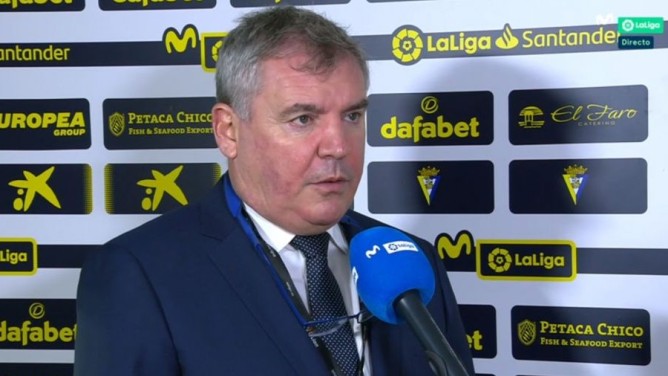 Manuel Vizcaíno dimite como presidente del Cádiz tras doce años al frente del club