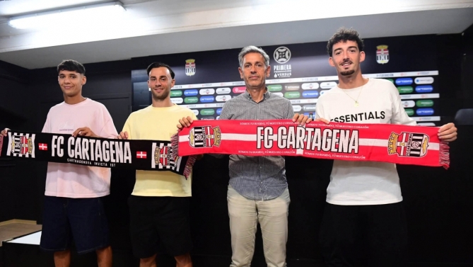 Algeciras, Teruel, Real Avilés y Efesé disponen de 5 días para inscribirse en 1ªRFEF