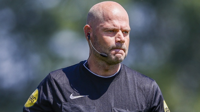 Fallece el árbitro neerlandés Rob Dieperink a los 38 años