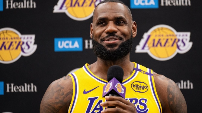 El estadounidense LeBron James deja Los Angeles Lakers y será agente libre