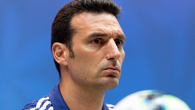 El llanto y la emoción impidieron a Scaloni cumplir protocolo de la FIFA tras el partido