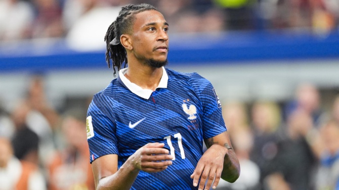 Michael Olise quiere dejar el Bayern Múnich y fichar por el Real Madrid, según L'Équipe