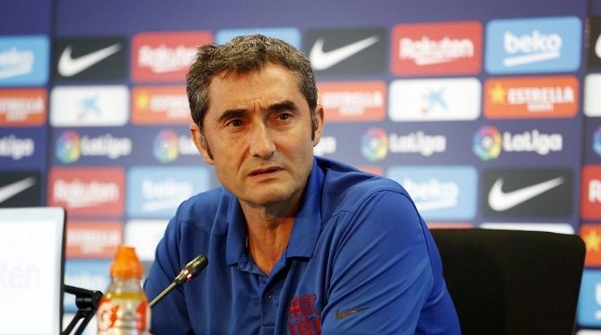 F: FC Barcelona F: FC Barcelona