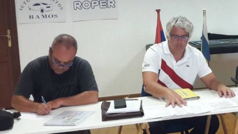 Claudio Doreste Torrent, a la derecha de la imagen, junto a Paulino Guedes. / Cadena SER