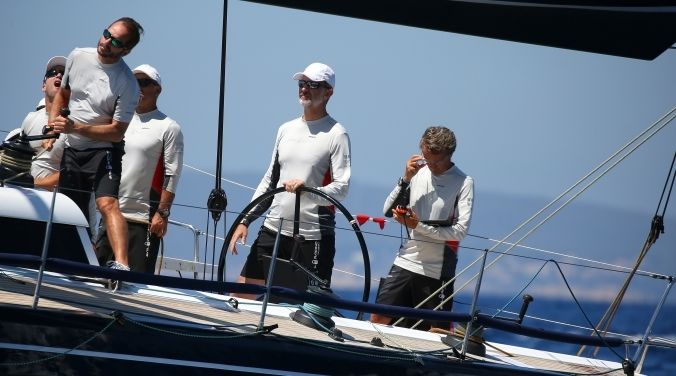 F. Shutterstock F. Shutterstock