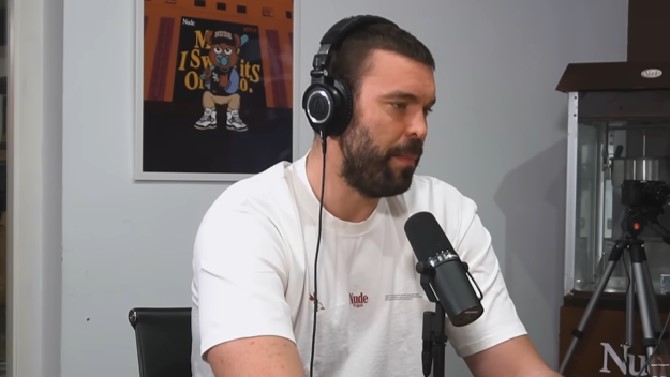 F: Canal de youtube -  NUDE PROJECT