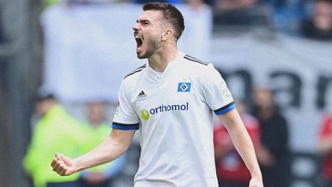 F: @mariovuskovic F: @mariovuskovic