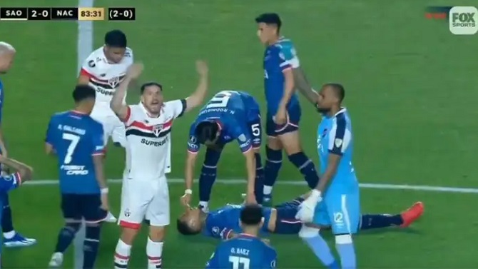 F: https://442.perfil.com F: https://442.perfil.com