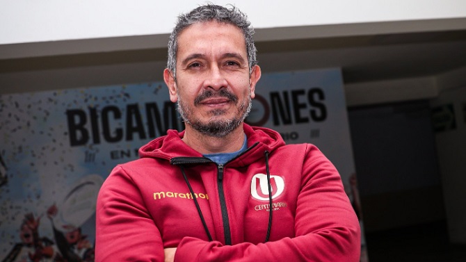 F: @Universitario F: @Universitario