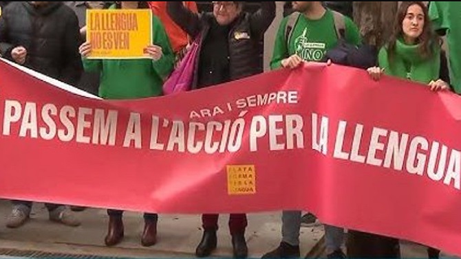 F: Plataforma por la Lengua